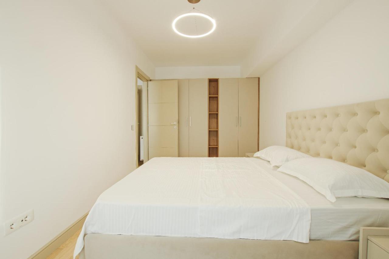 Himson-Beige Apartment Iasi Exterior foto